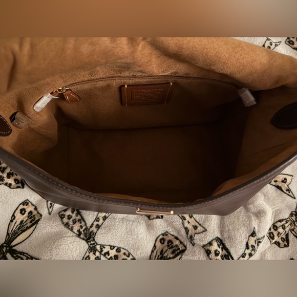 Coach Large Etta Flap Bag~ Espresso - Picture 4 of 6